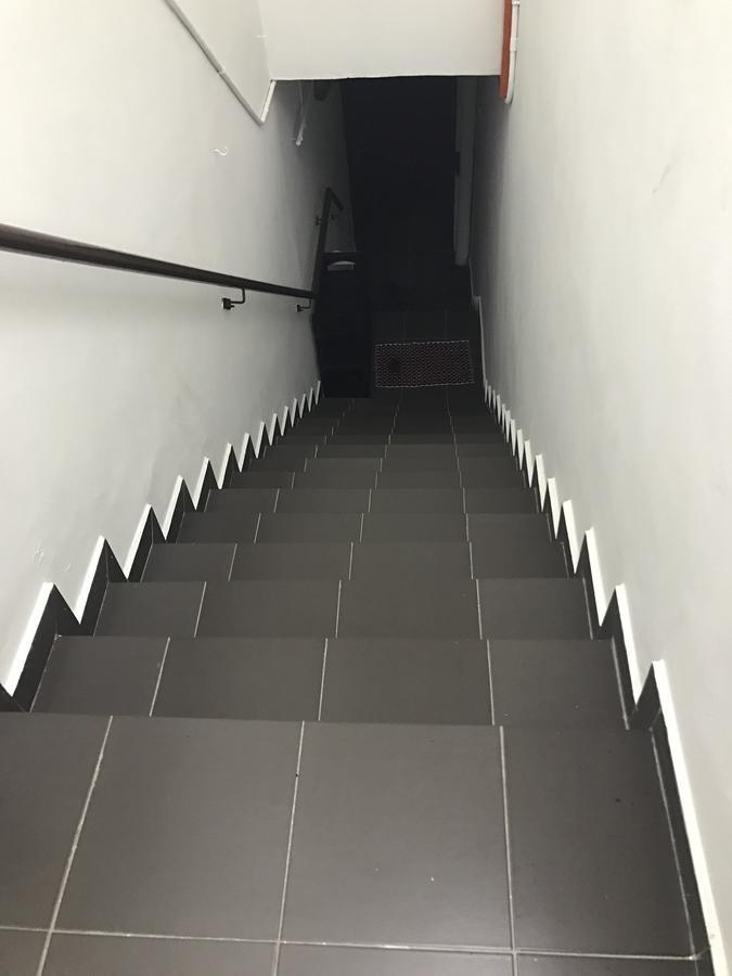 Jiaxin Hostel Ulu Tiram Exteriör bild